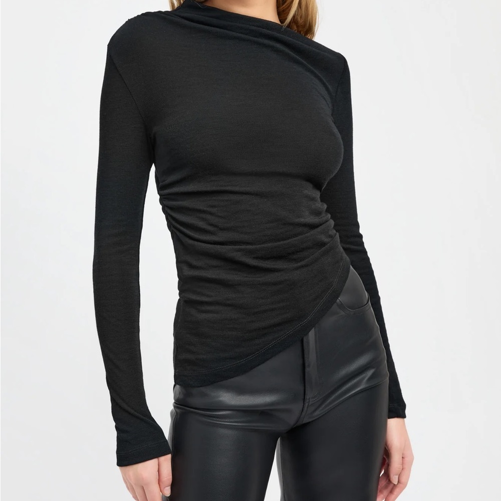Dawn asymmetrical top